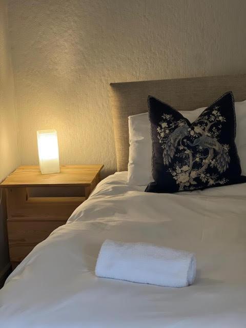 The Commodore Inn Grange-over-Sands Room photo